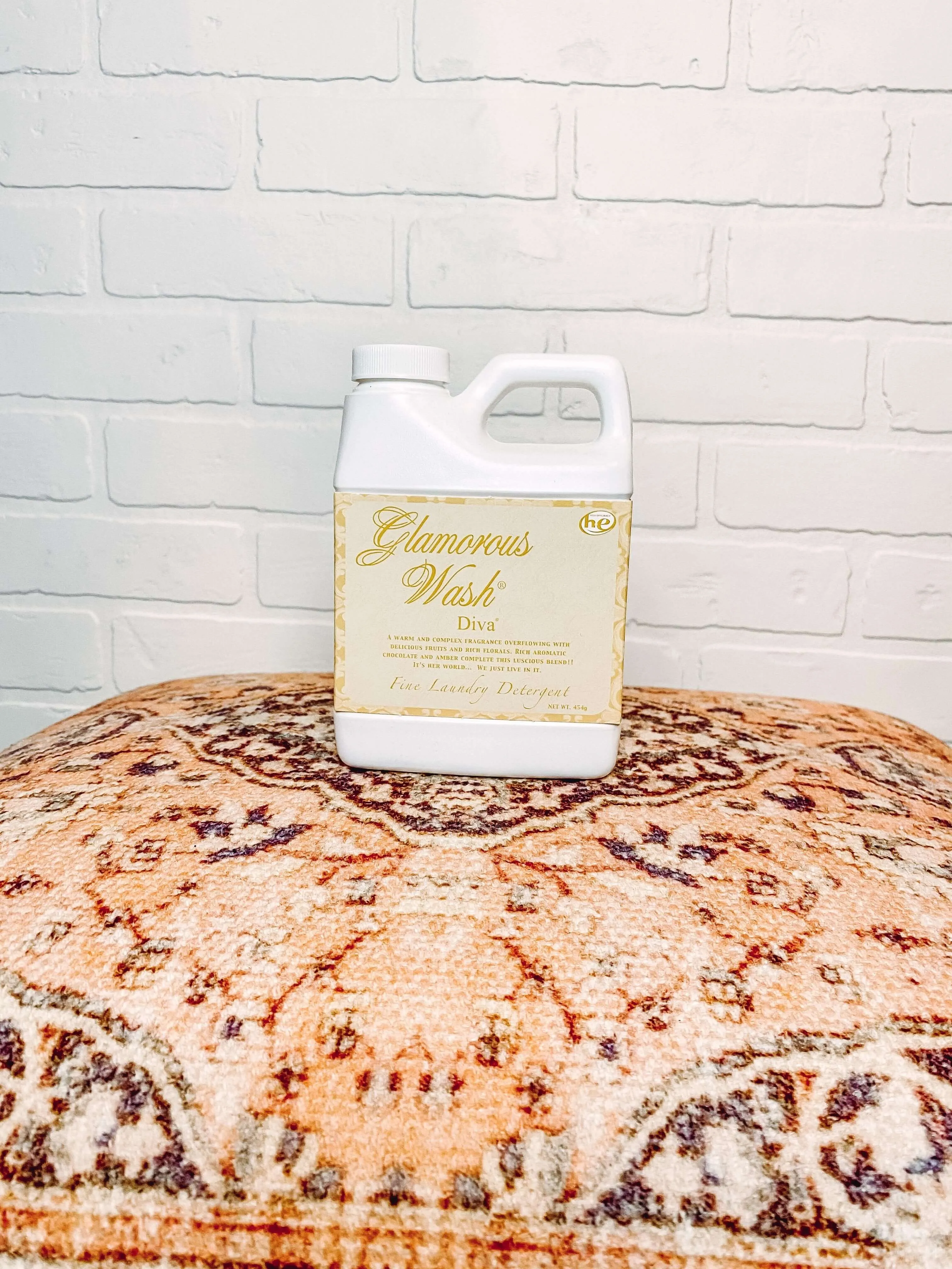 16 Oz. Glamorous Wash Fine Laundry Detergent