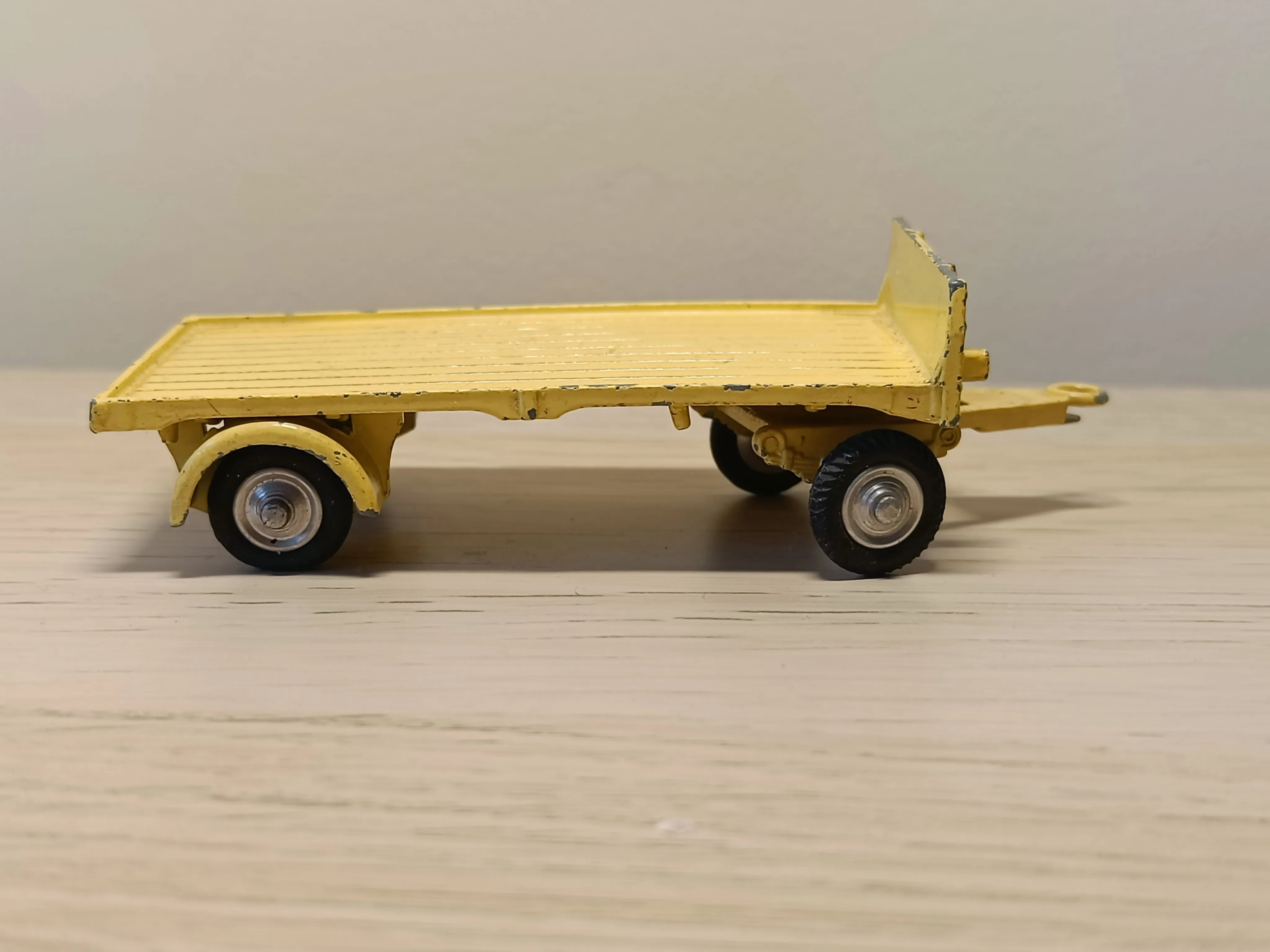 438 Land Rover and trailer from Gift Set 22 (2)