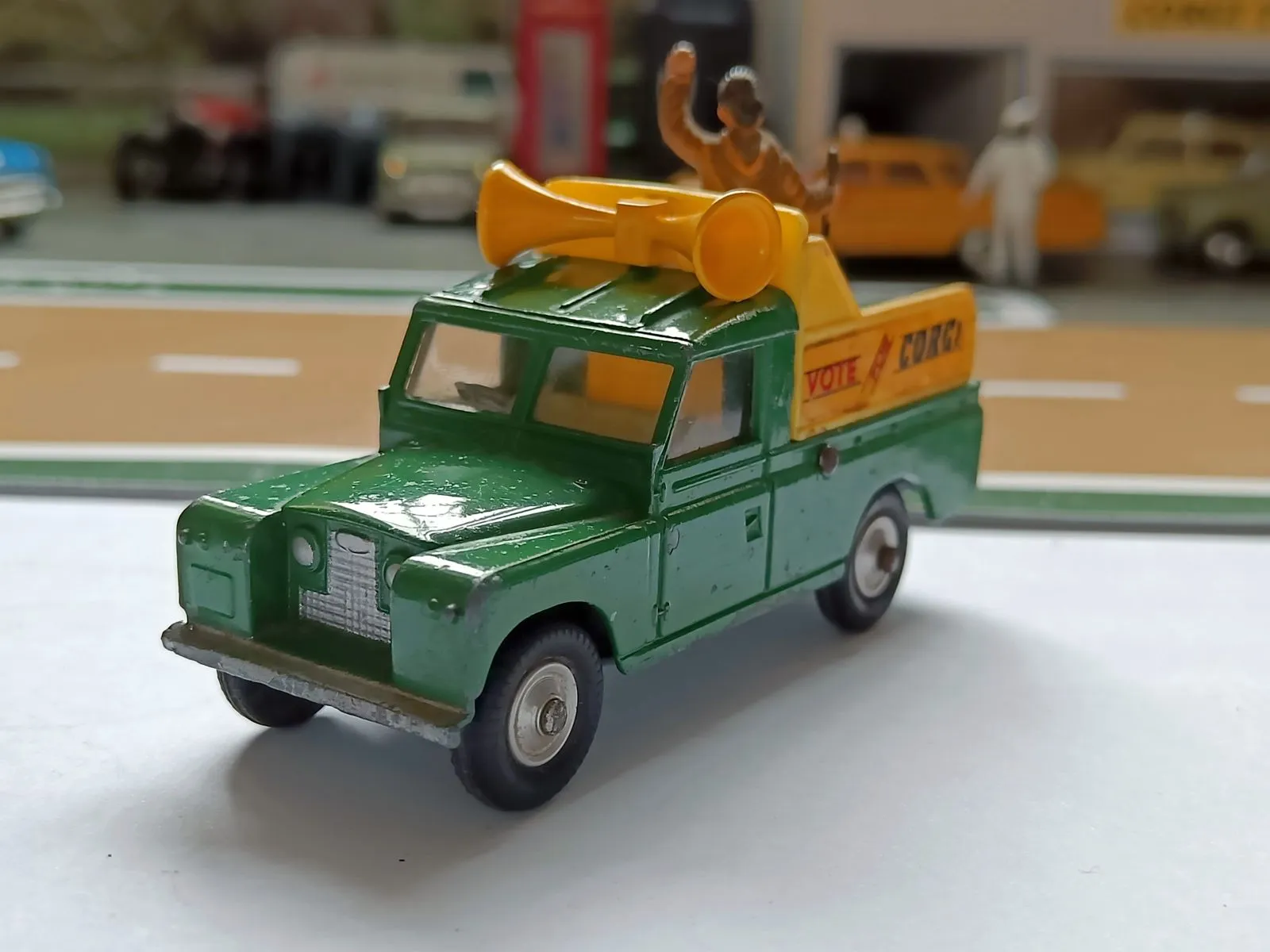 472 Land Rover Public Address Vehicle *yellow interior*