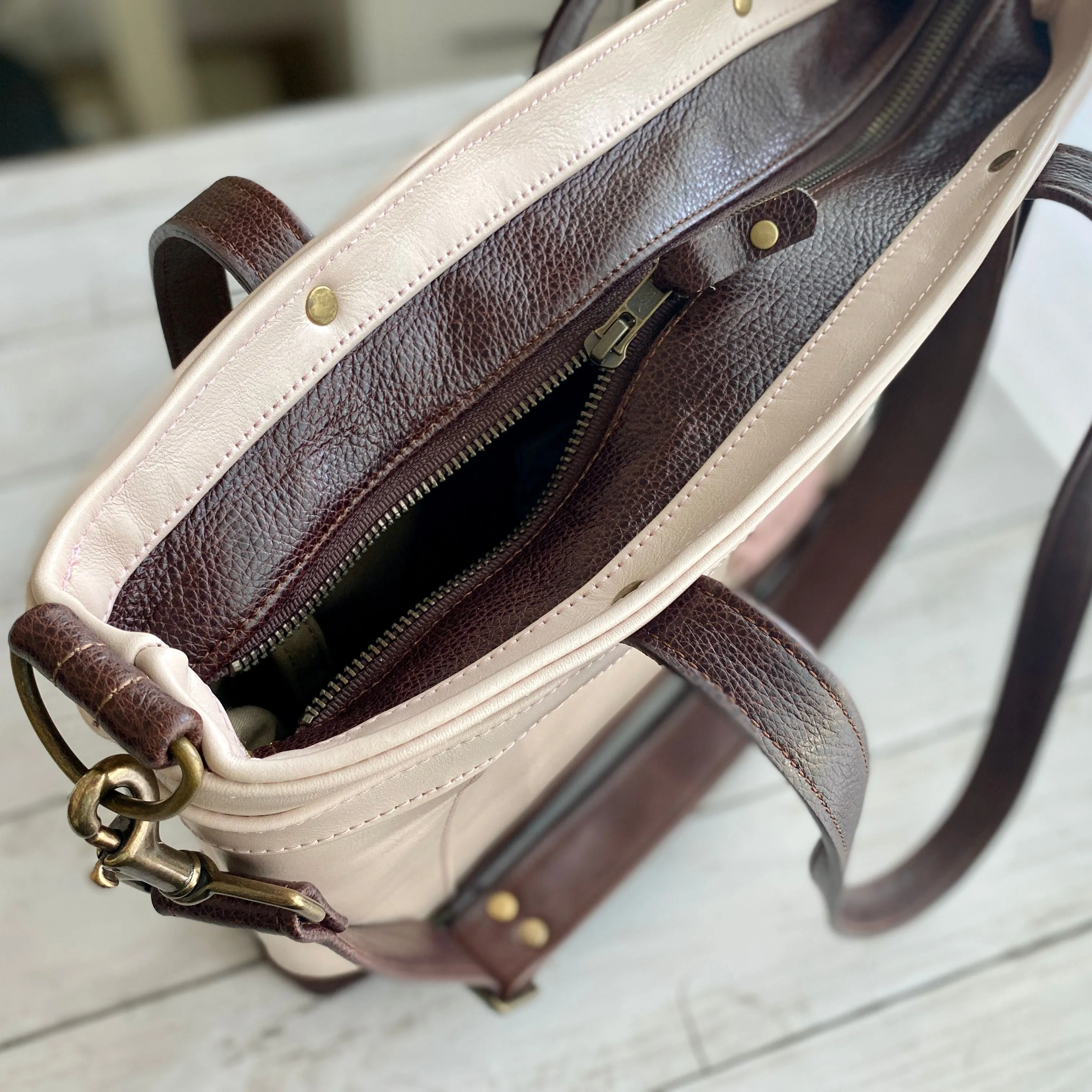 Archive Mini in Peony, Dark Roast