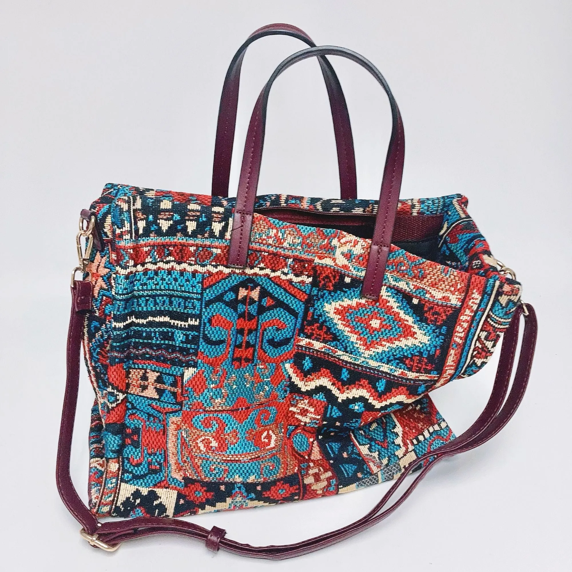 Chloe Tote Bag in Burgundy