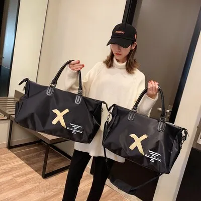 Christmas Gift DORANMI Printed Travel Luggage Bags For Women 2019 Fashion Black Oxford Travel Duffle Large Capacity Sport Bag DJB623