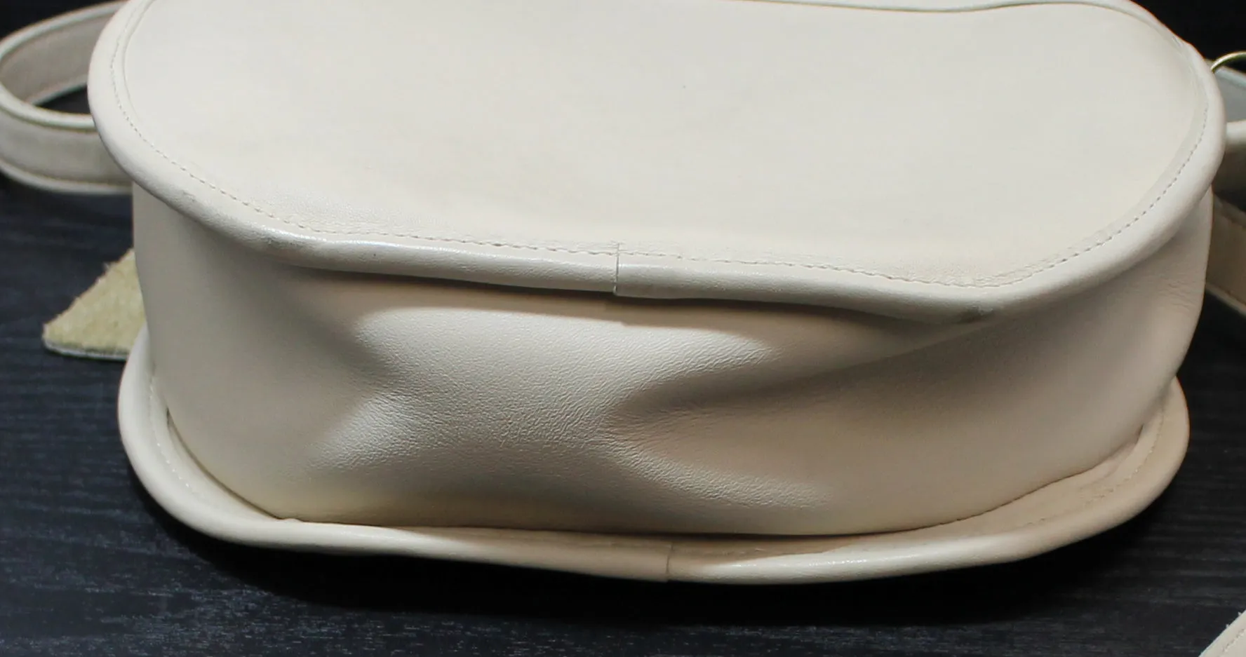 Coach Purse: 214 Ivory Leather Crossbody Bag