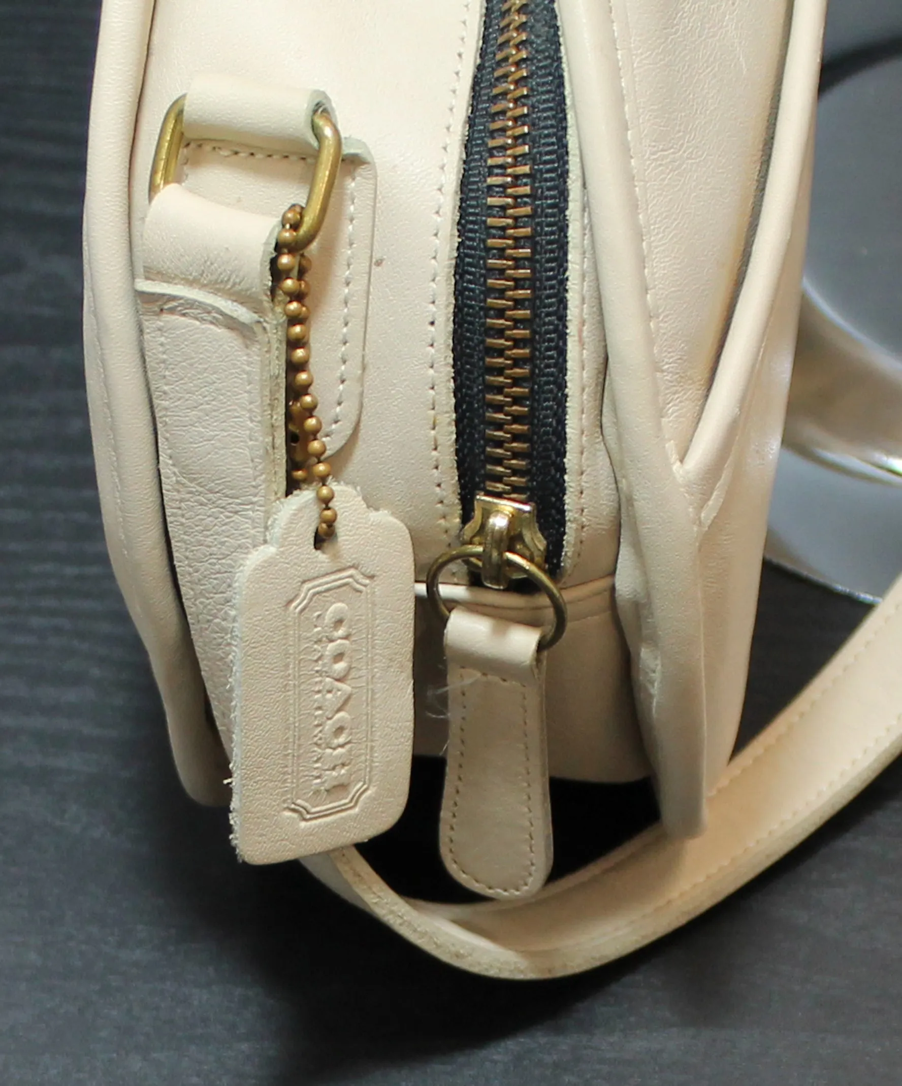 Coach Purse: 214 Ivory Leather Crossbody Bag