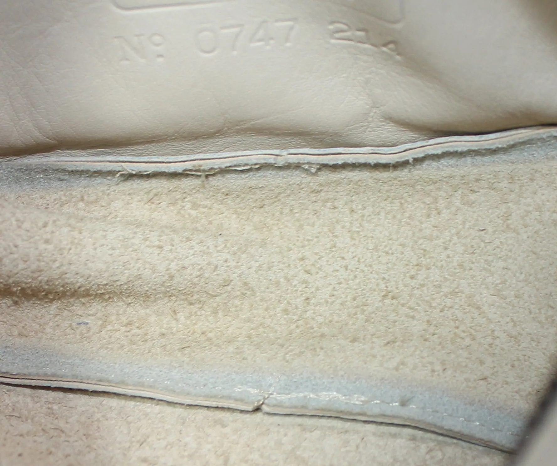 Coach Purse: 214 Ivory Leather Crossbody Bag