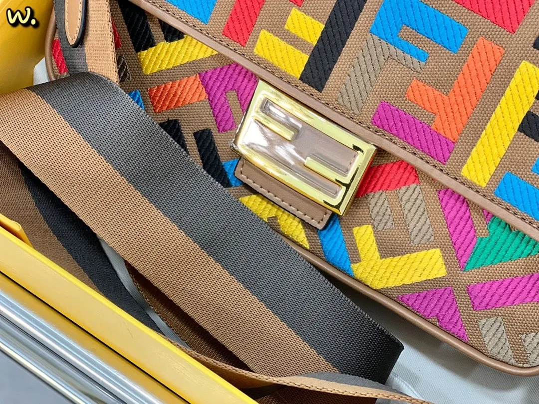 EN   Designer bags by Fendi 239