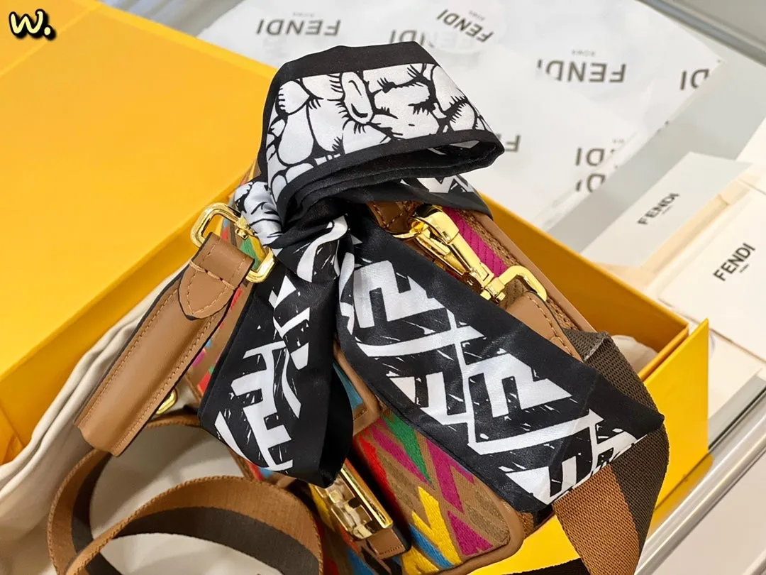 EN   Designer bags by Fendi 239