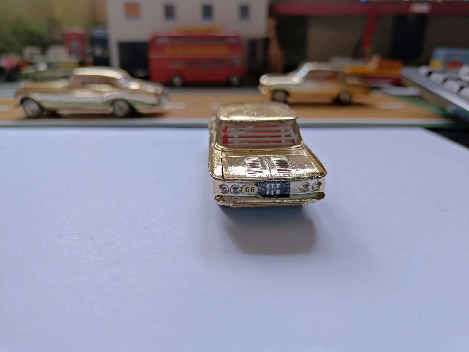 Gift Set 20 The Golden Guinea Set 3 cars in gold finish