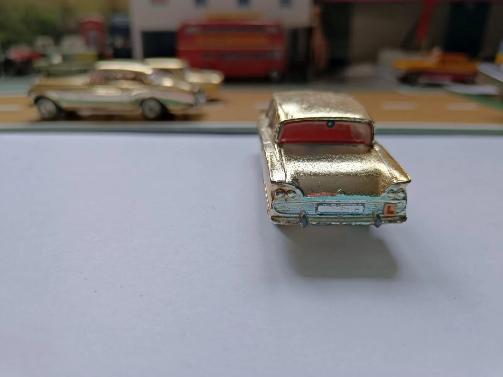 Gift Set 20 The Golden Guinea Set 3 cars in gold finish