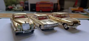 Gift Set 20 The Golden Guinea Set 3 cars in gold finish