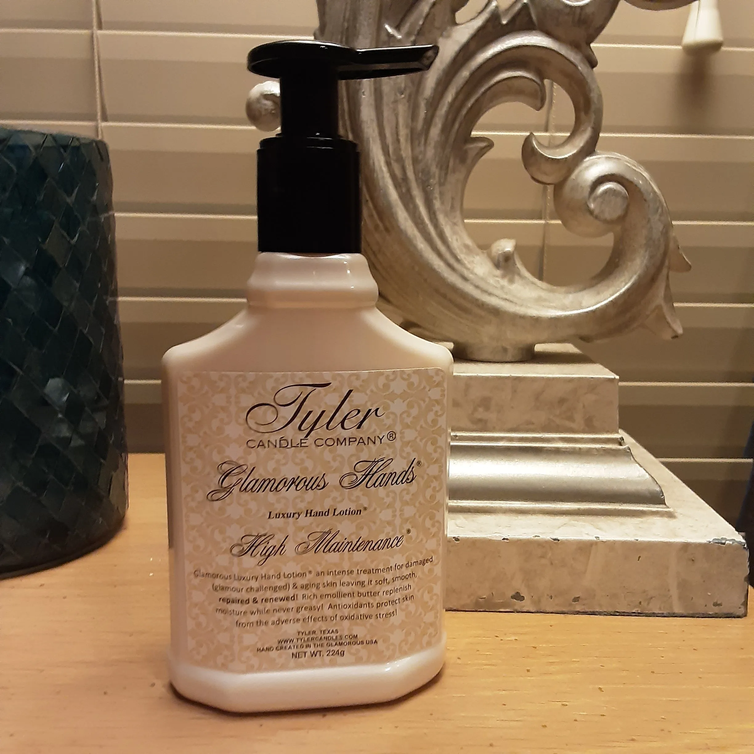 High Maintenance 224 grams Glamorous Hands Luxury Hand Lotion