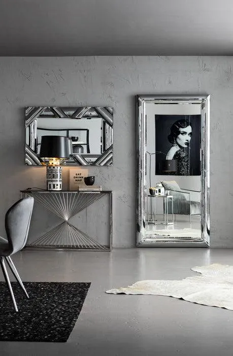 Laser Clear Glass Console