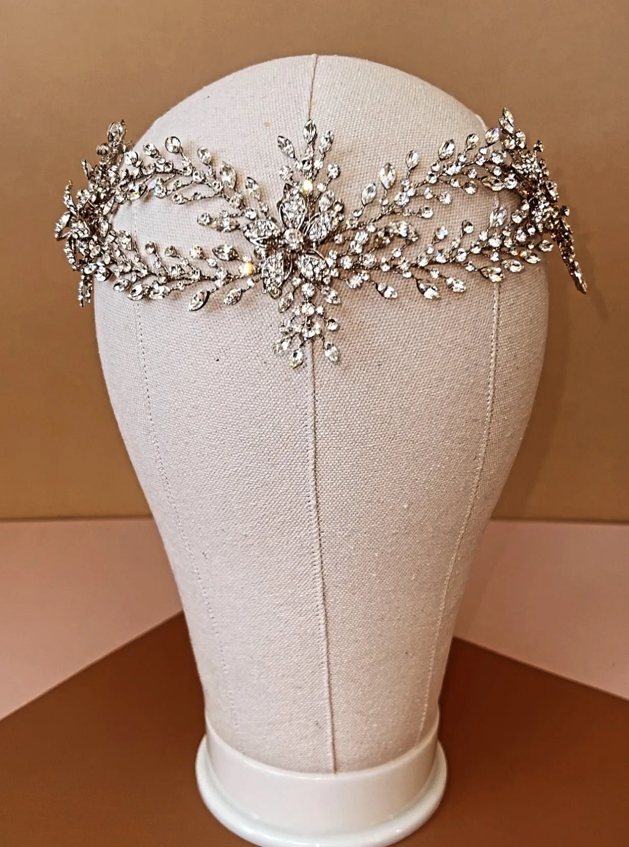 LEI Luxurious Swarovski Headpiece