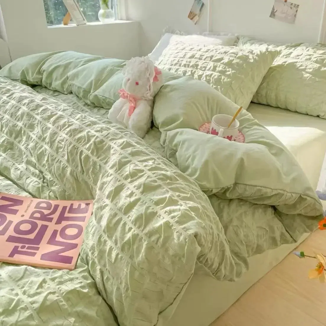 Luxurious 4-Piece Bamboo Fiber Bedding Set