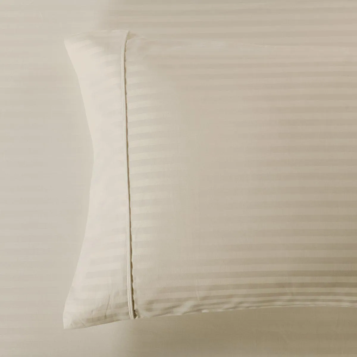 Luxurious 608 Damask Stripe Pillowcases - USA