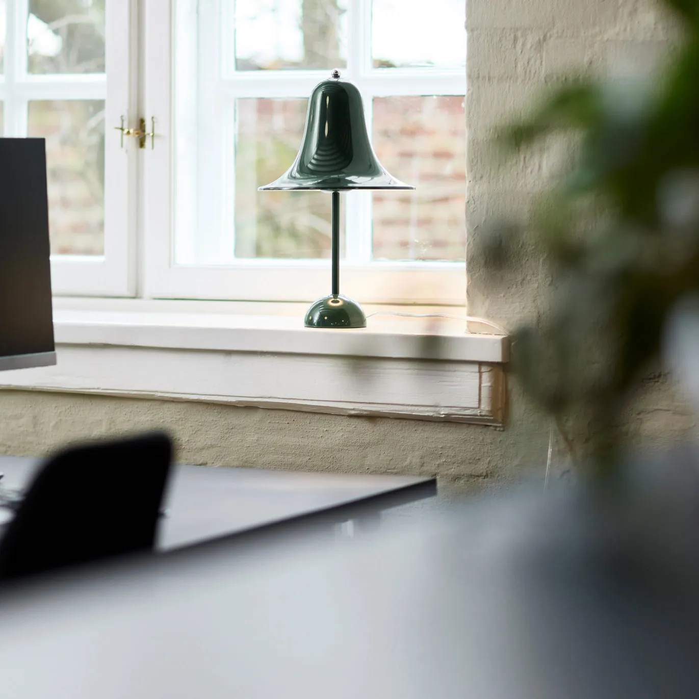 Pantop Table Lamp