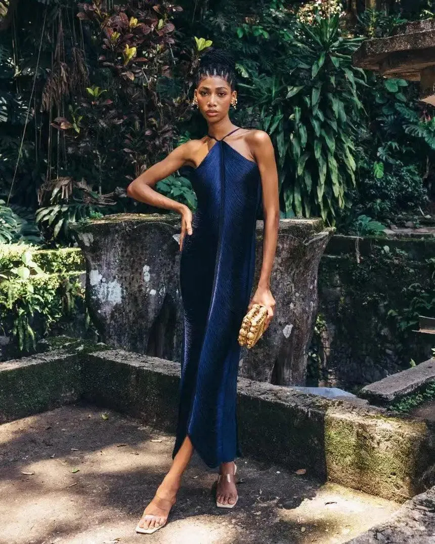 Shinny Metallic Halter Dress: Glamorous Clubwear & Party Fashion