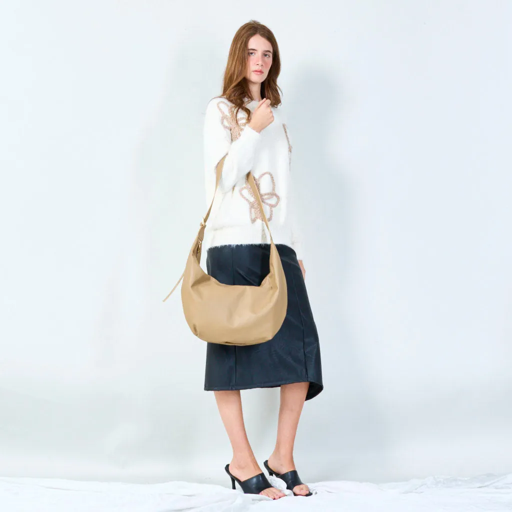 Sleek shoulder bag with minimalist design wholesale