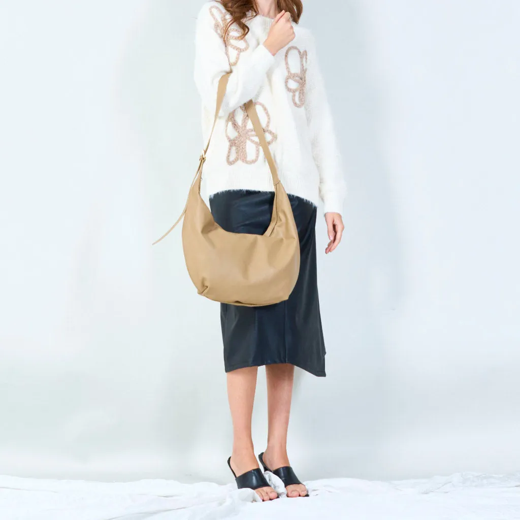 Sleek shoulder bag with minimalist design wholesale