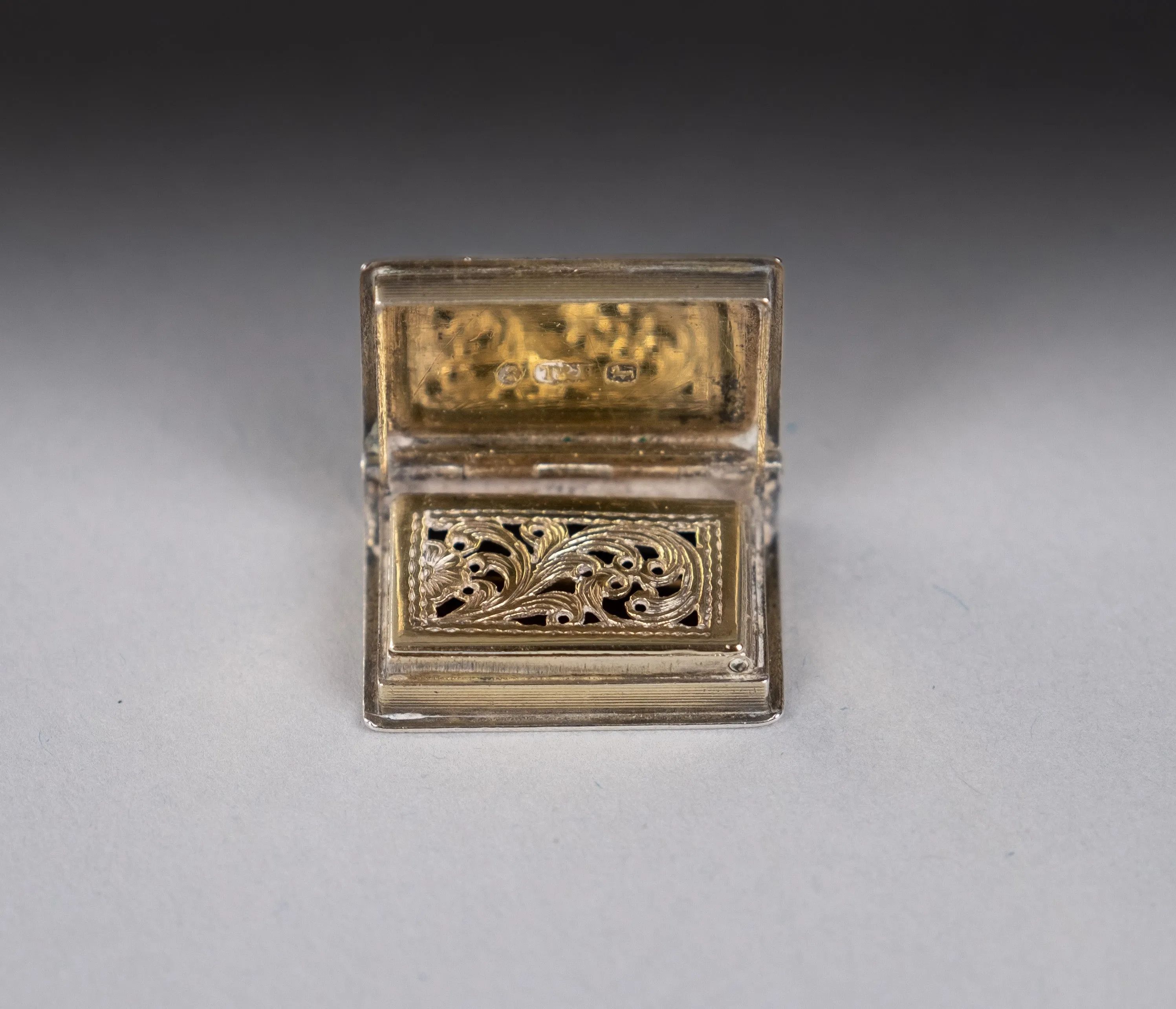 Sterling Silver Gilt Book Vinaigrette by Taylor and Perry, Birmingham, 1831.