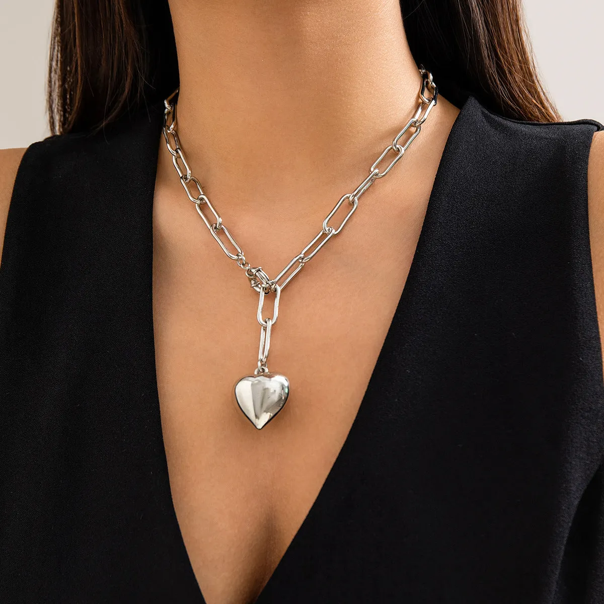 Trendy Y-Shaped Tassel Necklace: Stylish Love Necklace with European and American Flair.