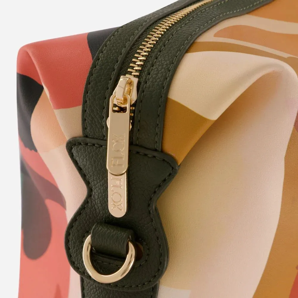 USE CODE FLOX30 TO RECEIVE 30% OFF! Flox Whenua - Overnight Bag