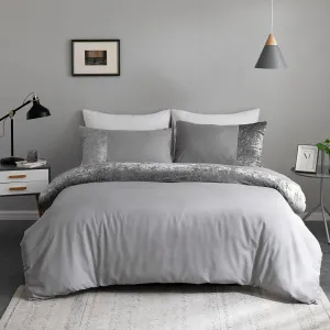Velour: Luxurious 3-Piece Bedding Set