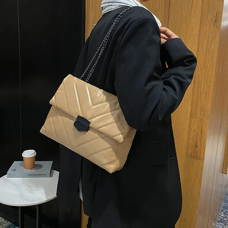 Women Casual Chain Crossbody Leather Messenger Bag